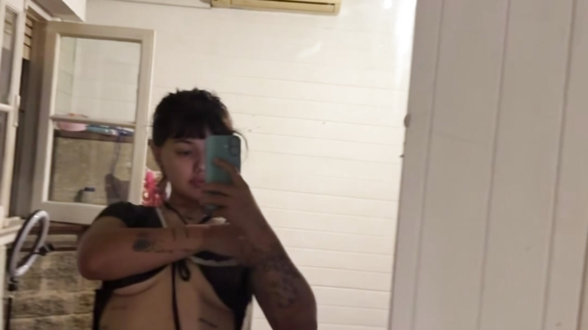 B8AE511C-02F1-4918-96CB-AE28EA451CDB– Abrildqquino kameramodell videója