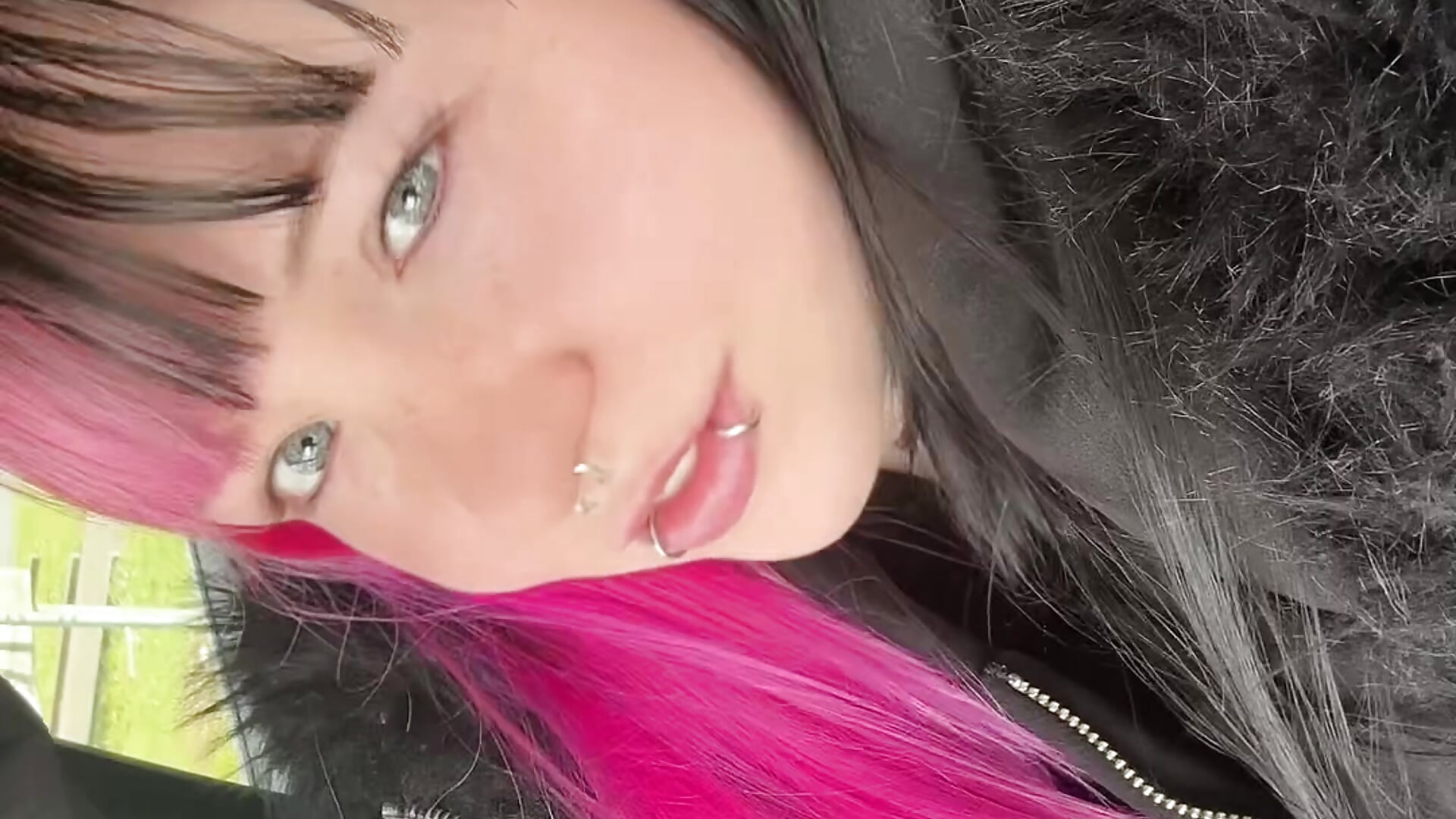 740a14e737b44ffcb6520c58b833576c - video by CutieTracer cam model