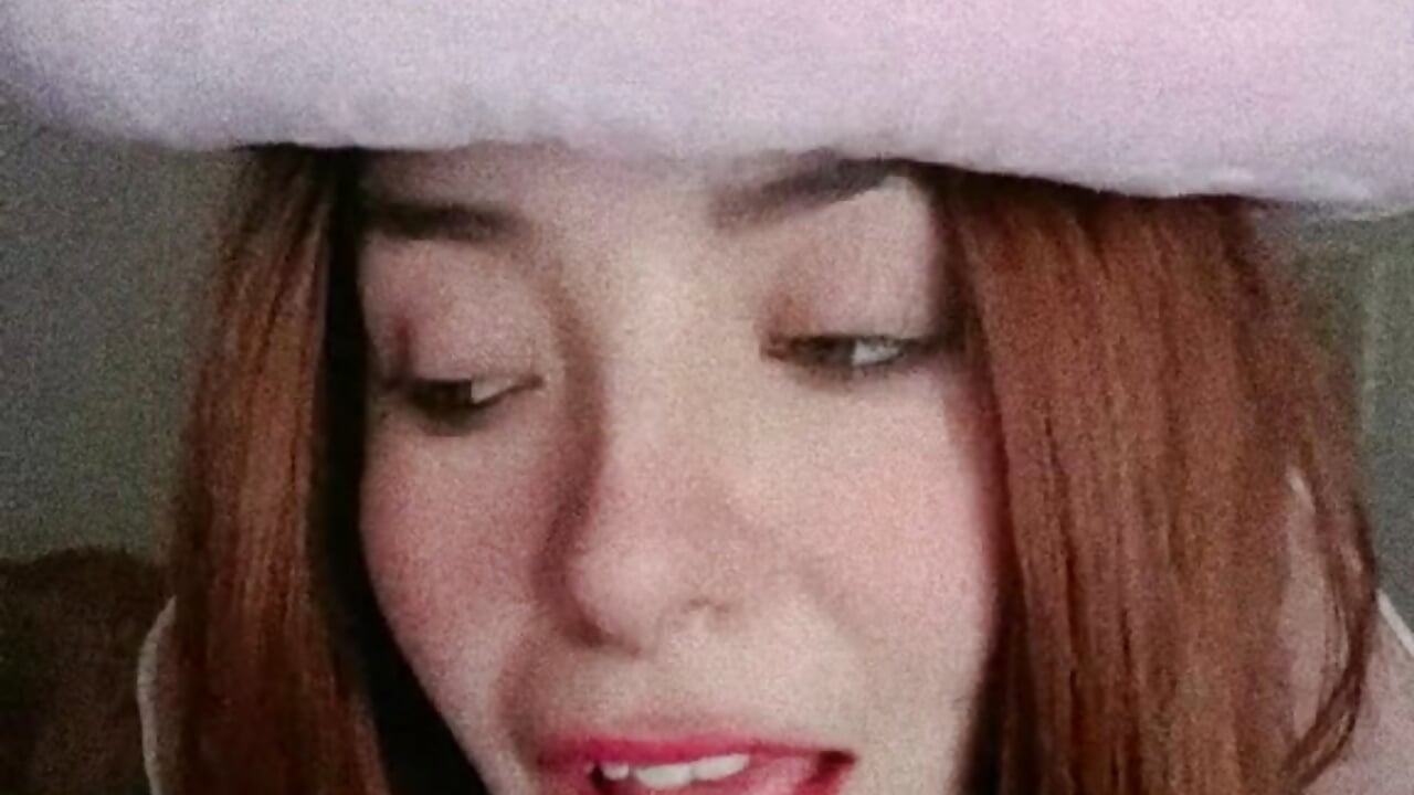 My name is... - video van VelvetAnya cam-model