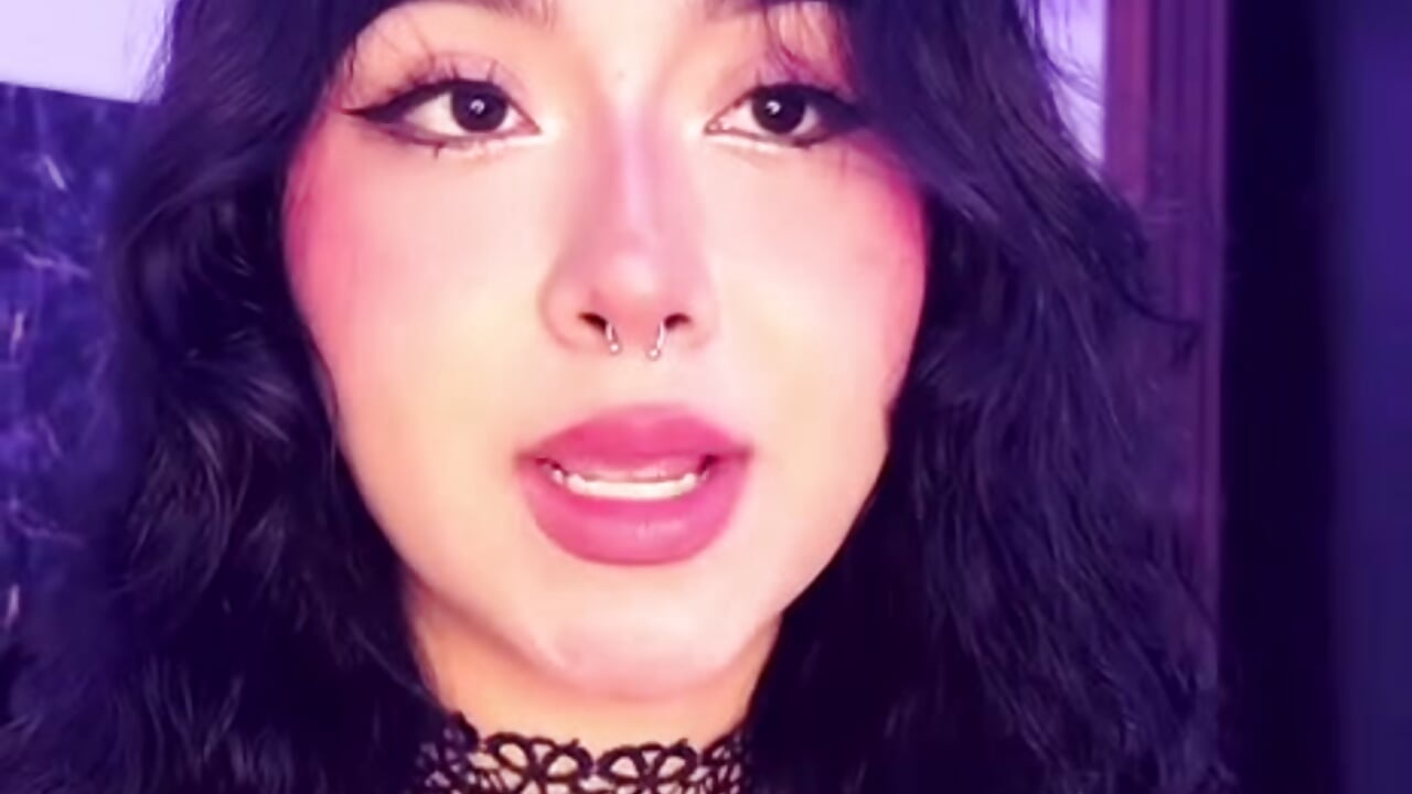 I'll wait for you in my most private corner... 🥂✨ - vídeo de la modelo de cam Lilith_nyxx