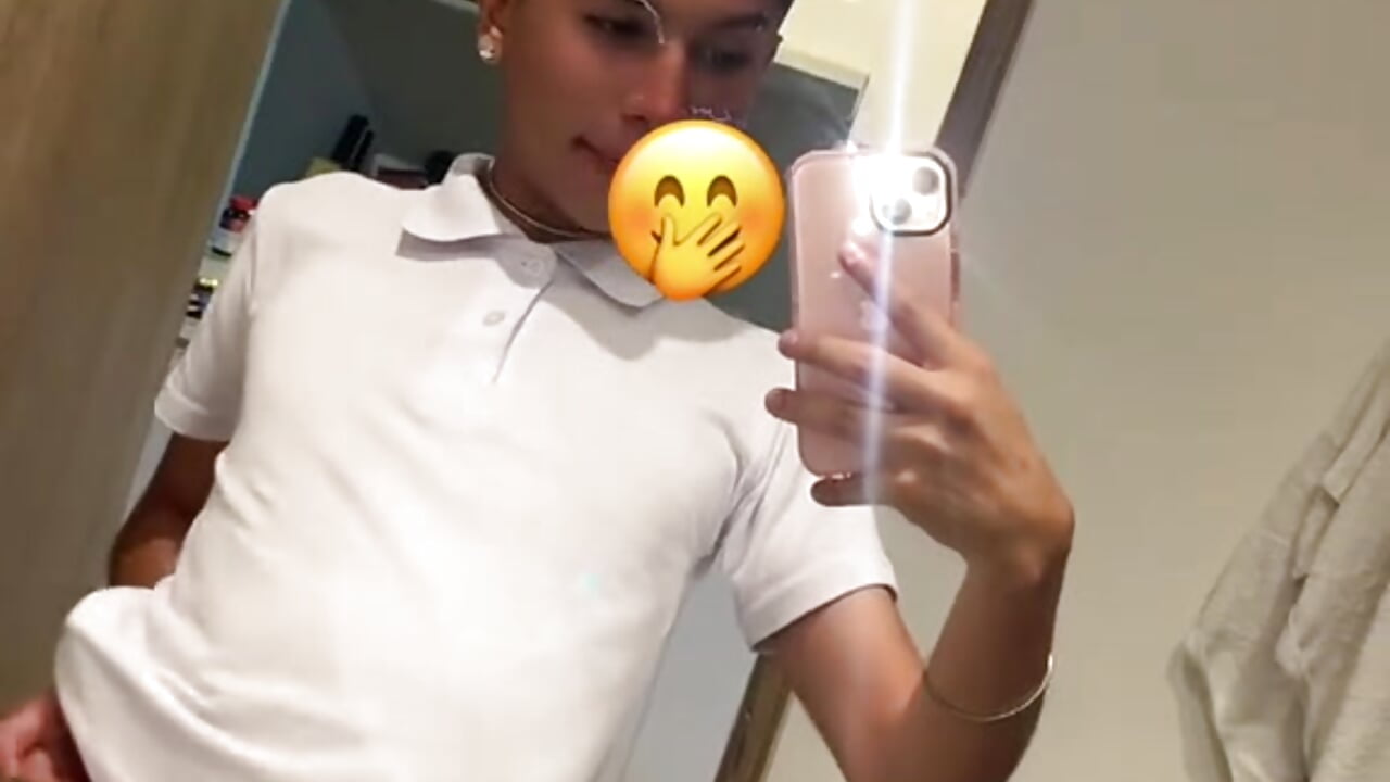 XoXo 👻 – видео вебкам-модели Thiagorincon22