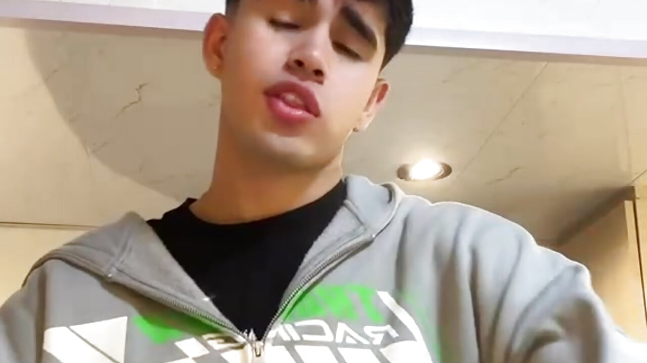 amndy - video by Andy_wood cam model