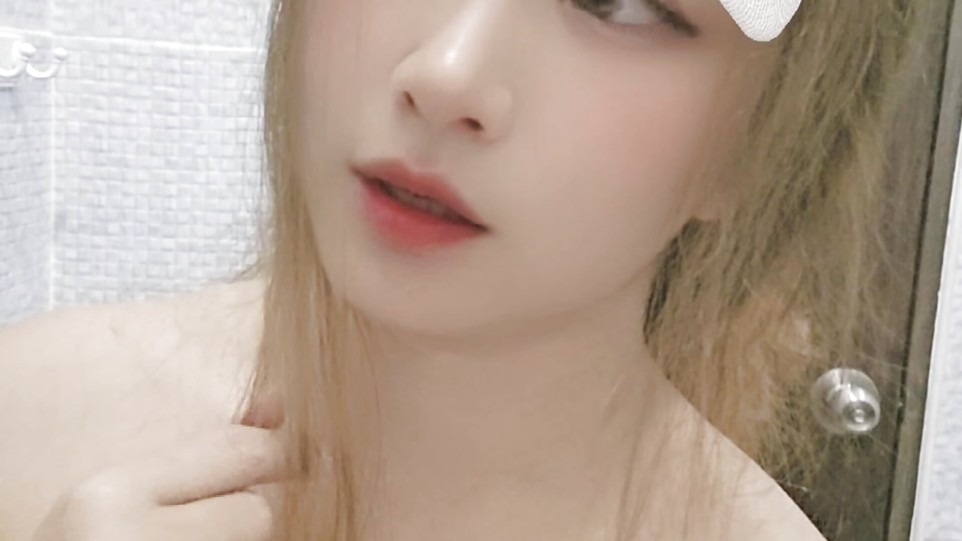 Happ Time - vídeo de XRasee modelo de câmara