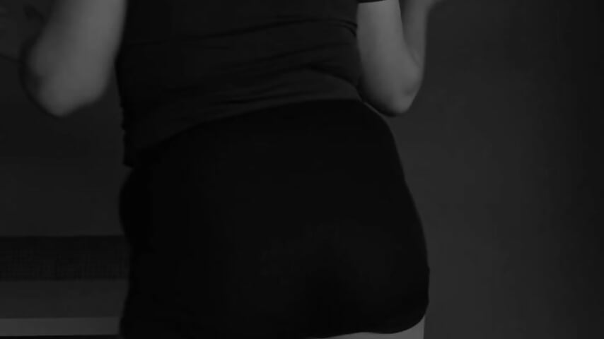video5465290290103362367 - video by Evelyne_Loo cam model