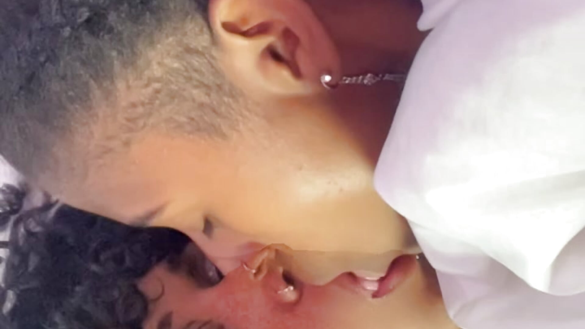 922460C0-192F-40F9-ACD7-F327D4518A69 - Sun_lynx_Love 캠 모델의 동영상