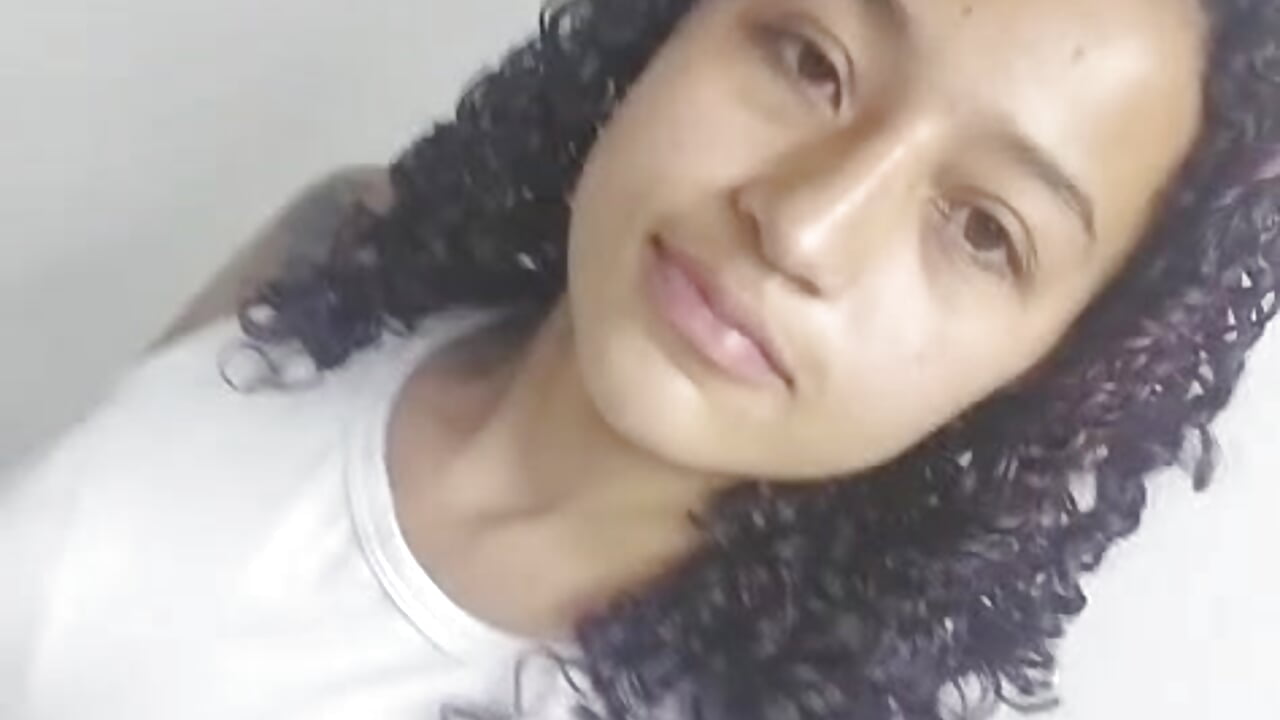 WhatsApp Video 2026-03-31 at 9,45,22 AM - відео від вебкаммоделі AntonelaBlaze