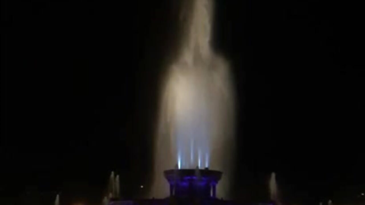 Famous Buckingham Fountain - Miamist主播的视频