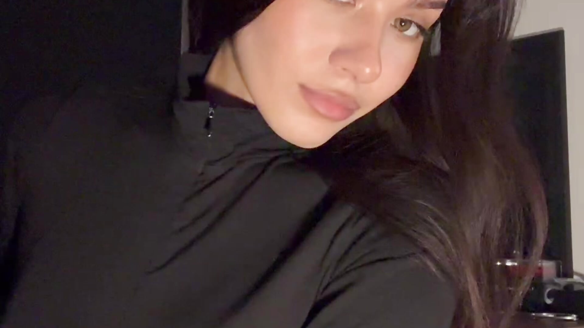 bit a fashion - video oleh MinnaWatwood kamera model