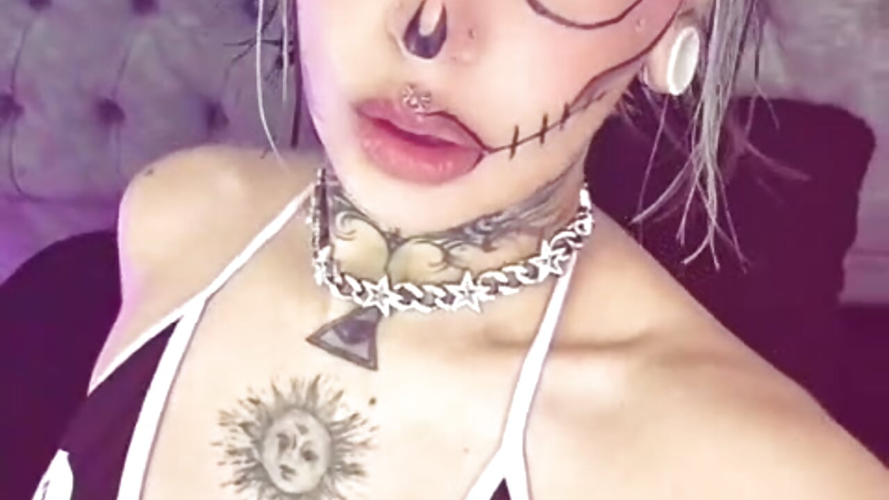 🕷🕸😈😈😈😈😈 – Gyal_Smith videója