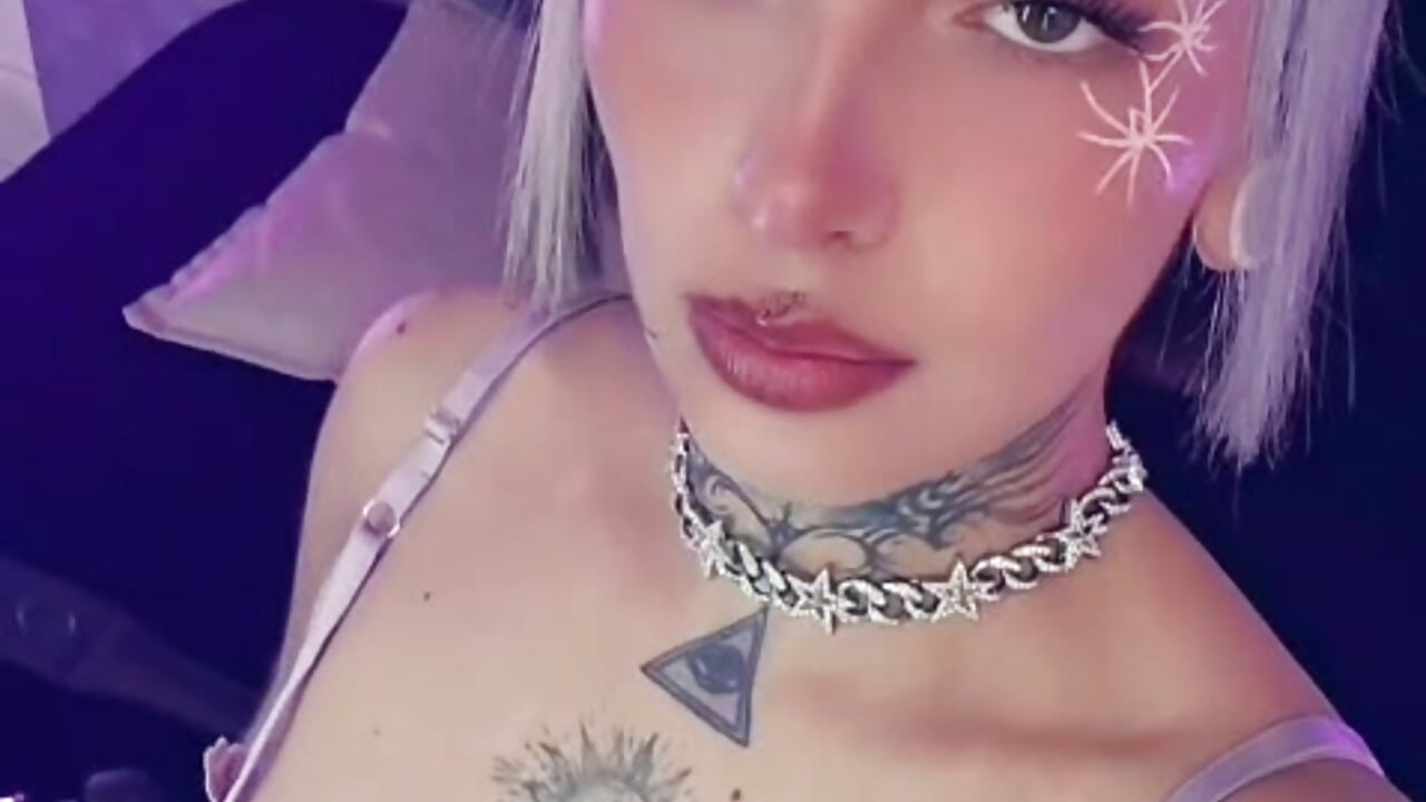 🥰 — filmik Gyal_Smith, modela(-lki) na kamerkach