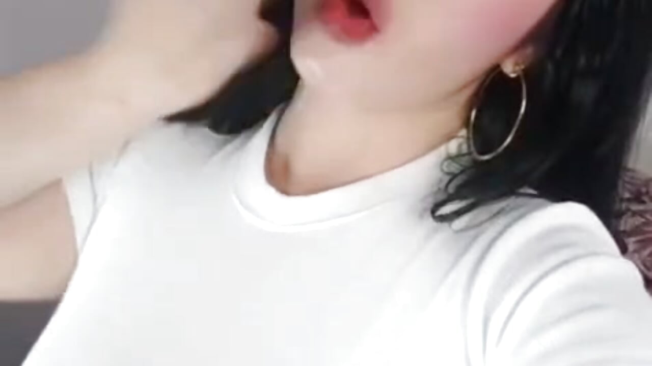 Look at me—I want to moan with pleasure – video modela na kameri Valeria_restrepo