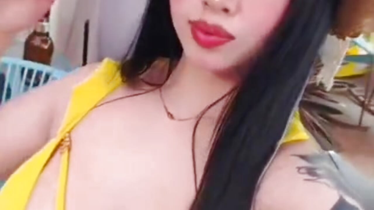 Do you like my Bikini? - video by Valeria_restrepo cam model
