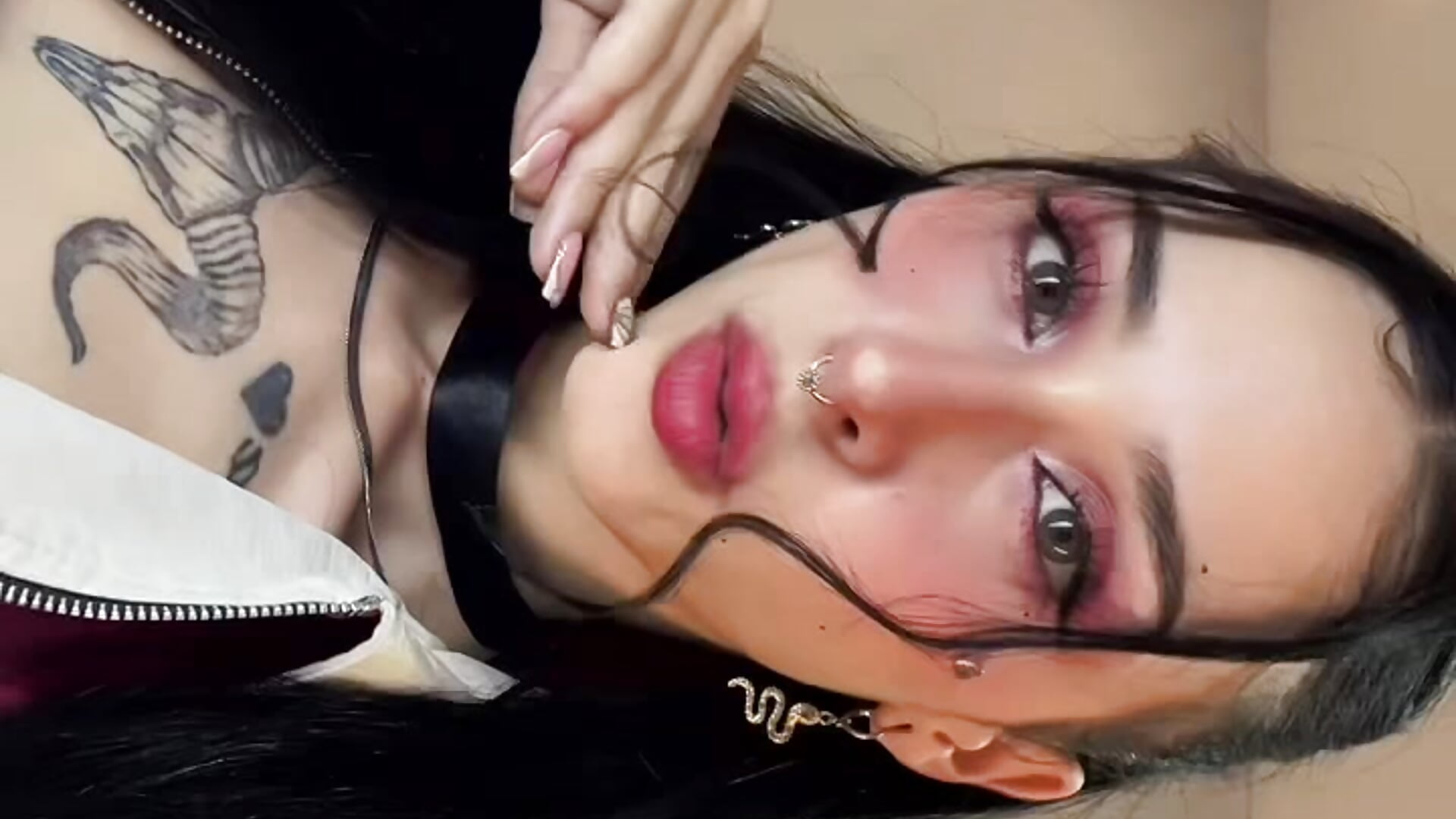 38833cbafd304689904083c3e2f67f67.mov - video by lhiamfitt10 cam model