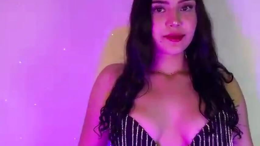 ELA – видео вебкам-модели ELA_TAY1