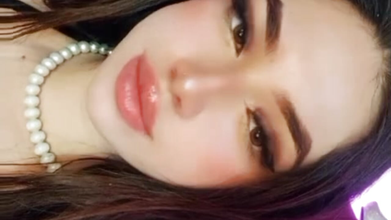 🤍🥰 - 視頻由 DivaNoirr 主播提供