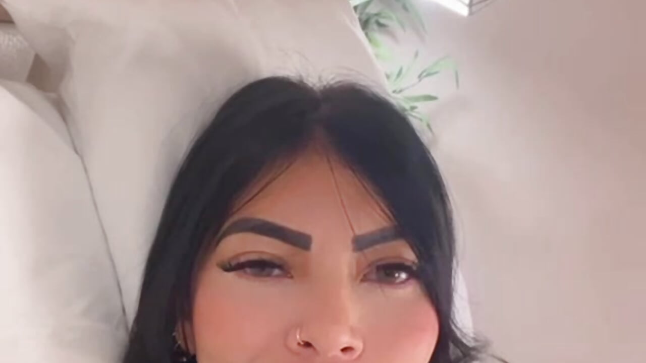 sexy girl - vídeo de la modelo de cam KendralCollin