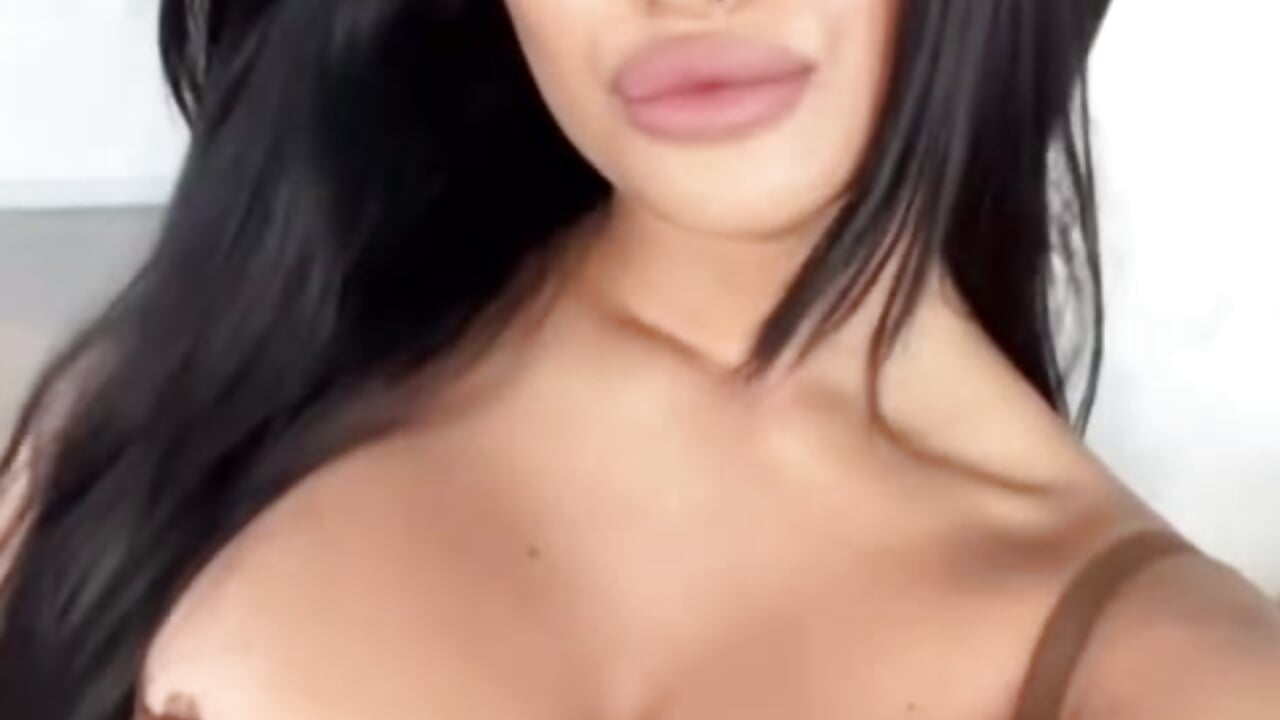 Get to know me, I have much to show😏 - video van Darcie_Jane cam-model