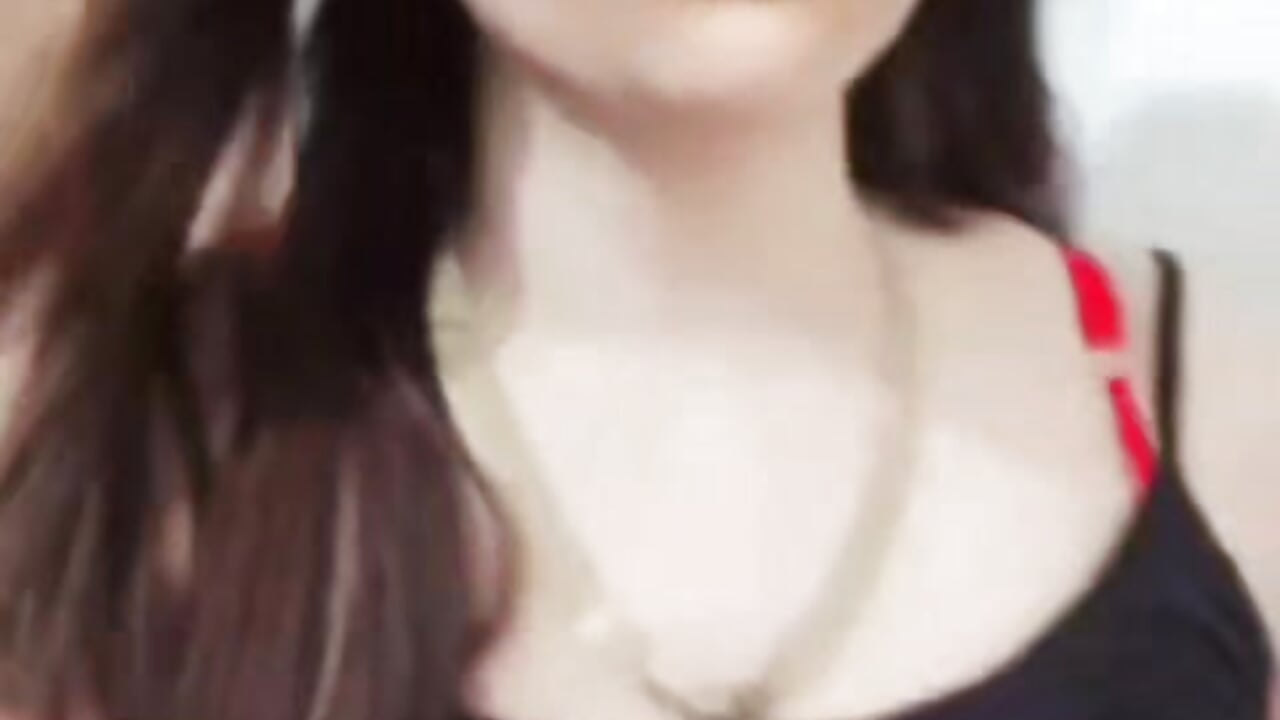 1000035516 - honeymodu adlı kamera modelinin videosu