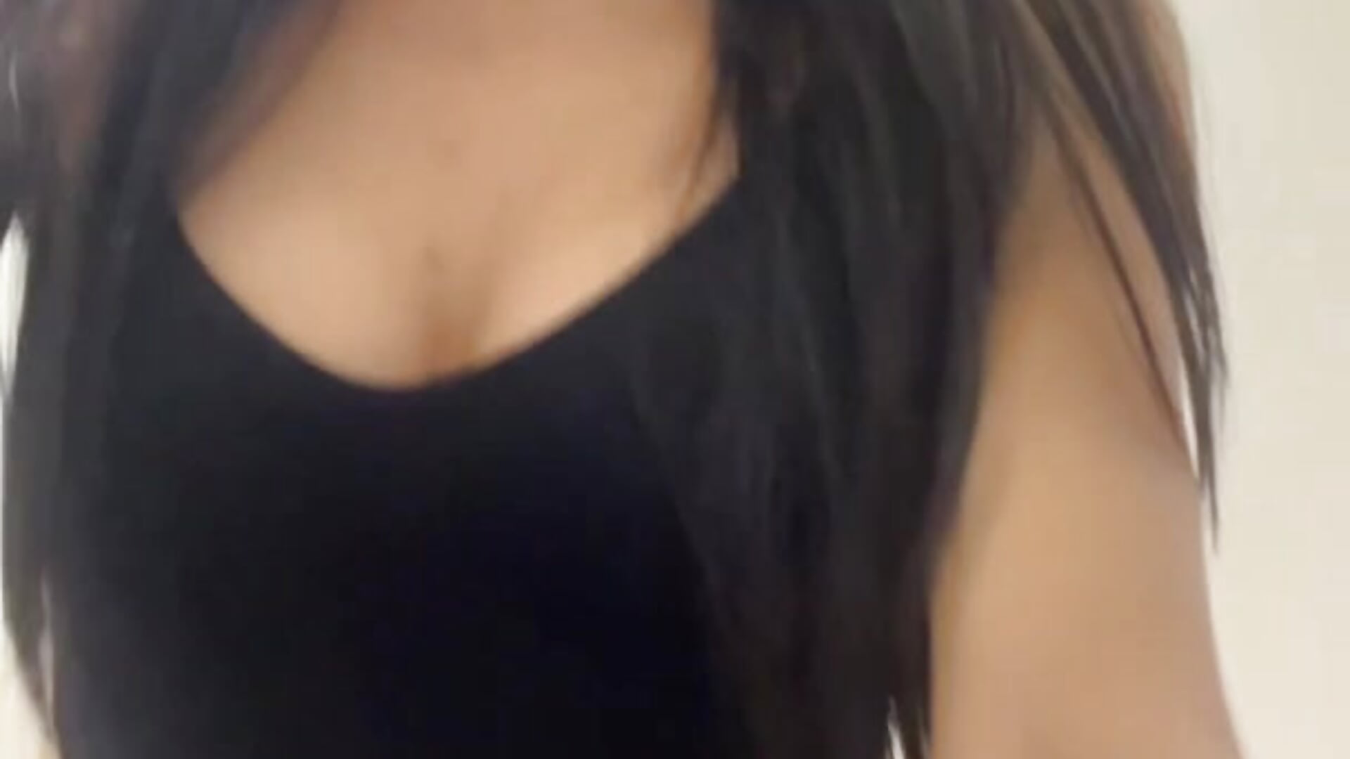 <3