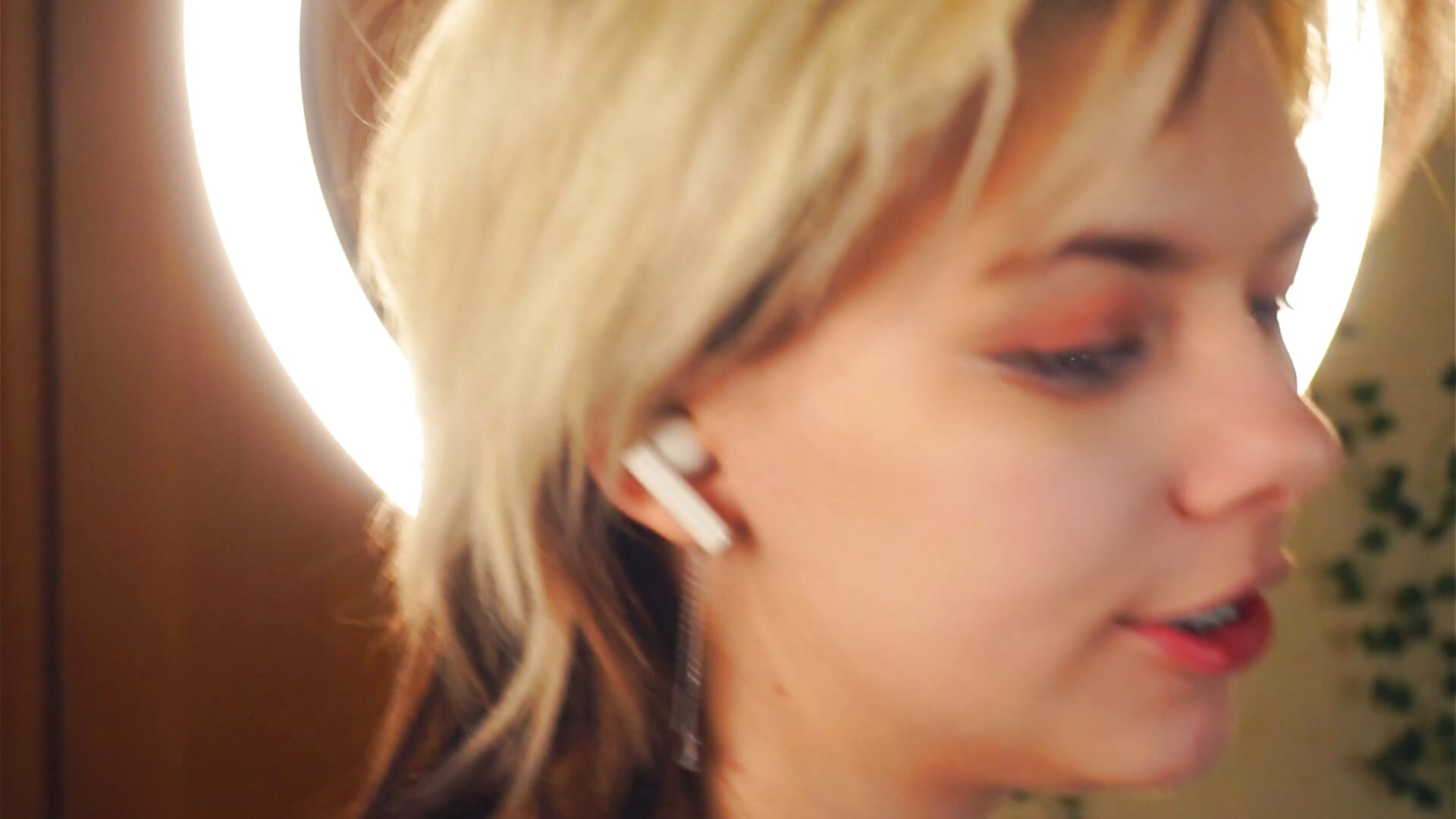 ❤️ - video by MadalynNosel cam model