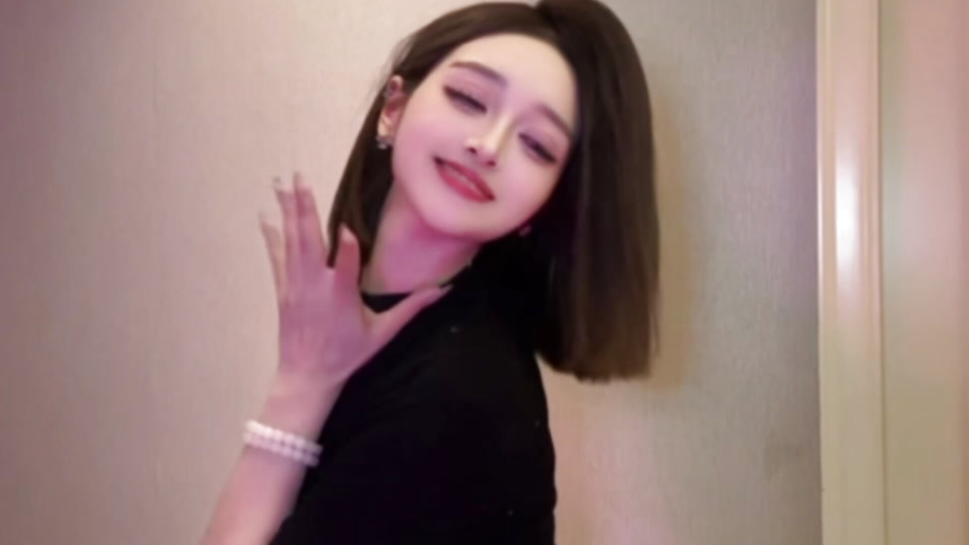 乔乔 - video av YSL-007 cam-modell