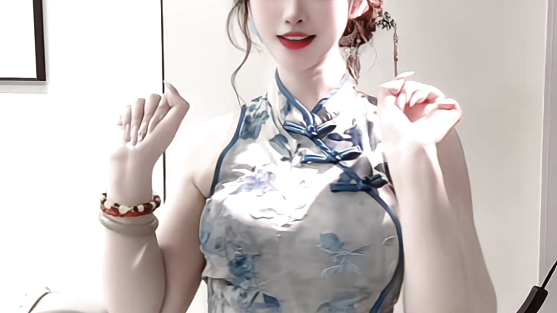 A7视频 - vidéo du modèle de showcams YSL-007