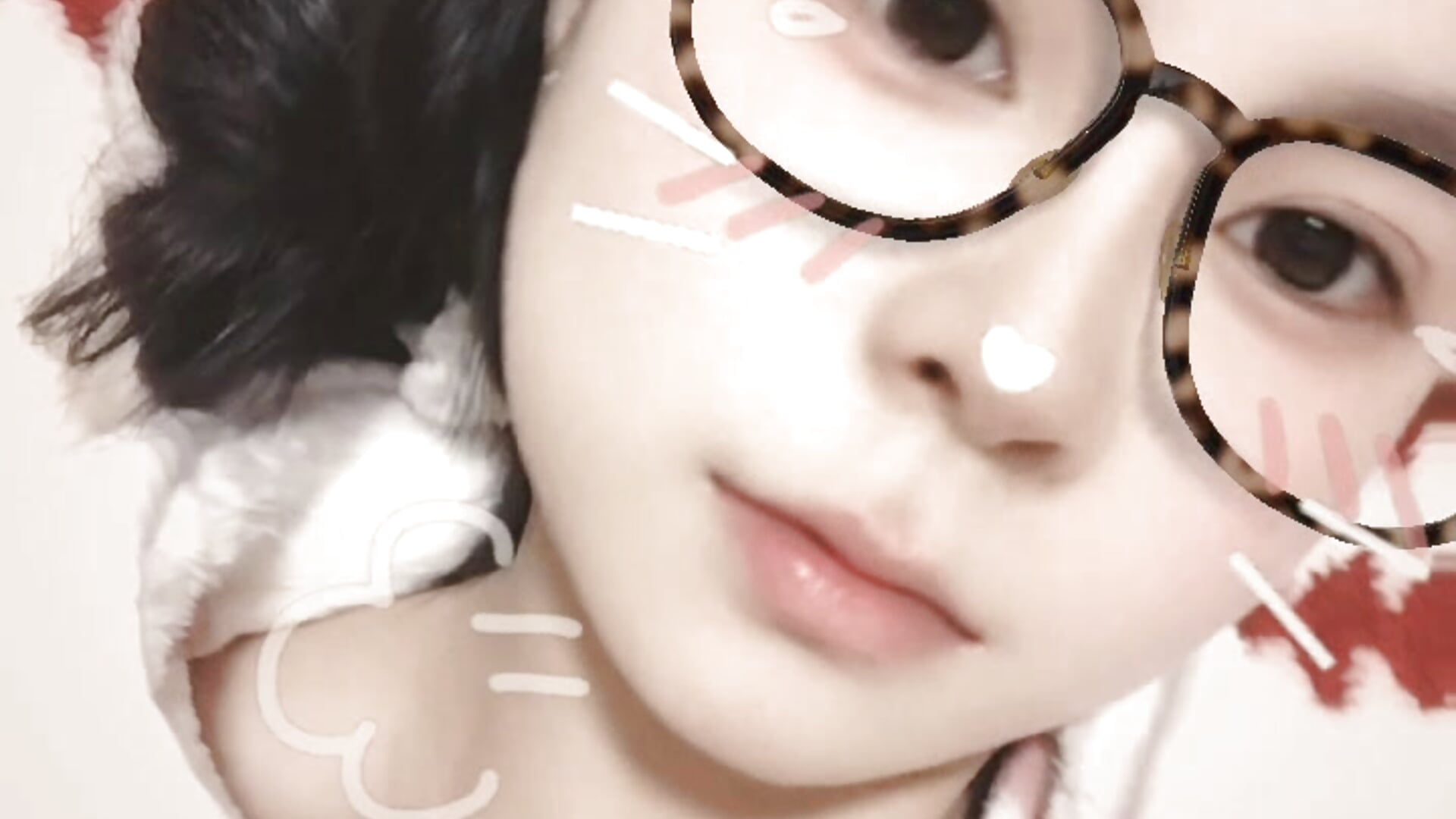 7641.mp4 — filmik niuniu556, modela(-lki) na kamerkach