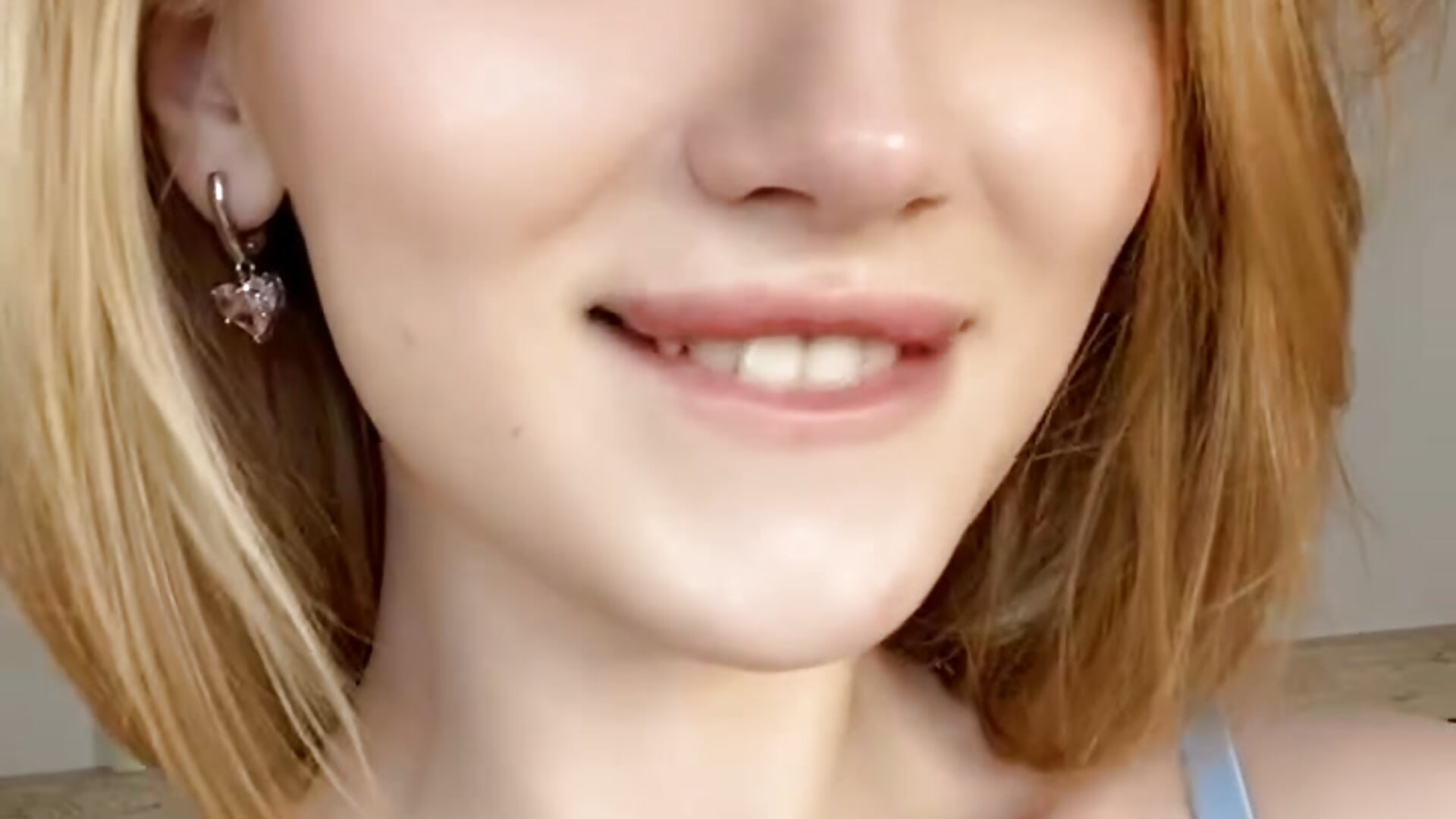 4085349947120909812 - video od modelky/modela Leona_Vixen