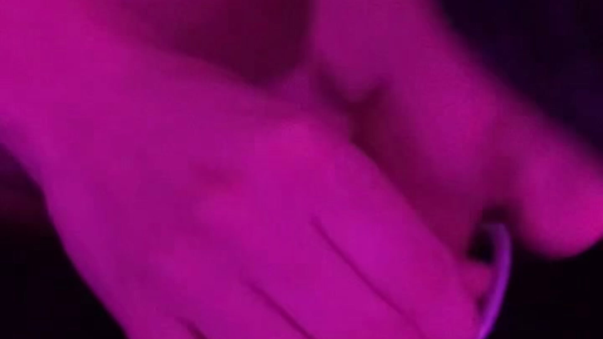 Je suce partie 1 – video od webkamerové modelky jeunecoupleamateur