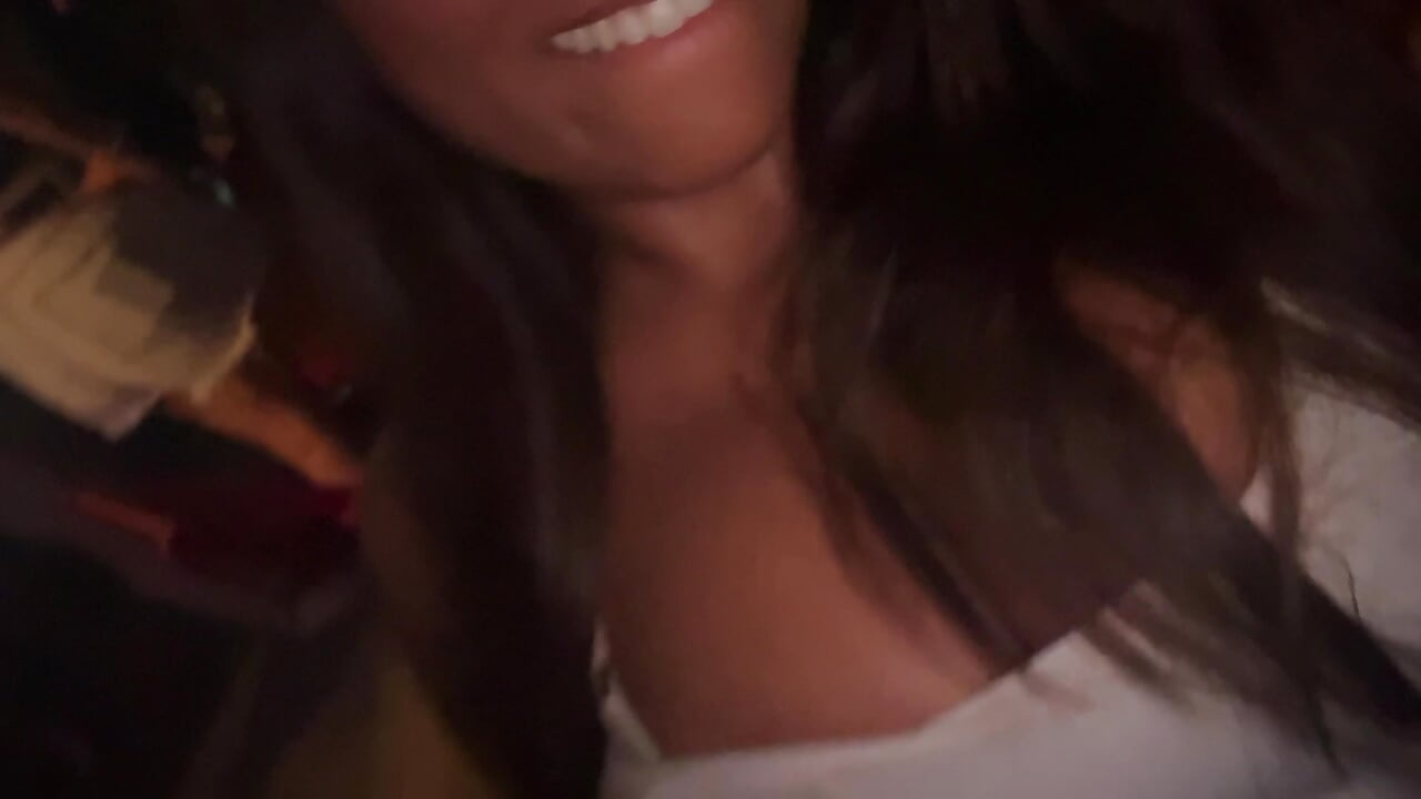 profile-intro-video-1775128901 - vídeo de lysapimentinha modelo de câmara