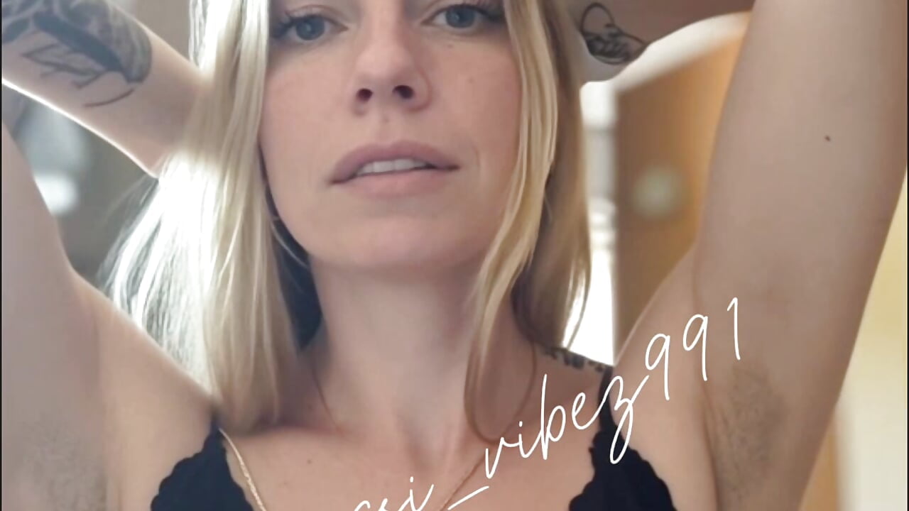 hello, it's me... kein TG - video by chrissi_vibez991 cam model