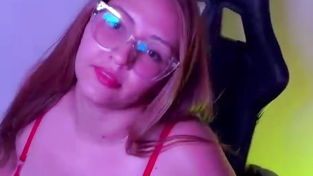 Sofy Cute - video av sofy__cute_ cam-modell