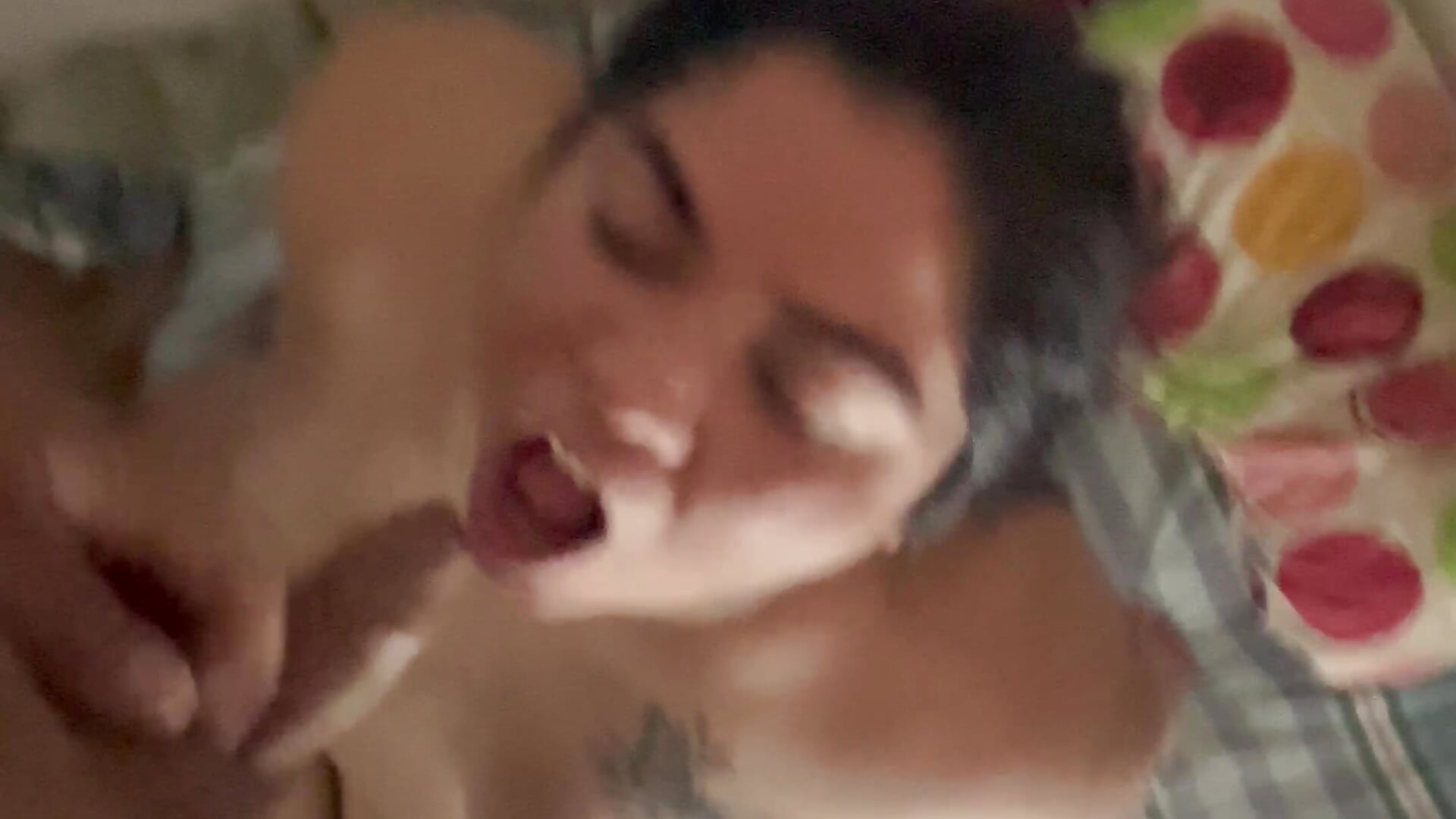 Lechita en la cara amor🔥🔥❤️ - vídeo de la modelo de cam gordita_ludmila