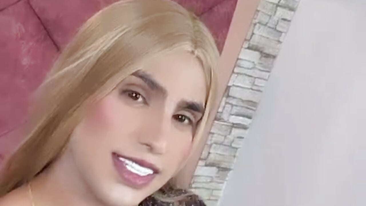 e1d9c74f-6289-45c7-99fa-4439fed9d6f1.mov - Vídeo de sophiebrady, modelo de vídeos