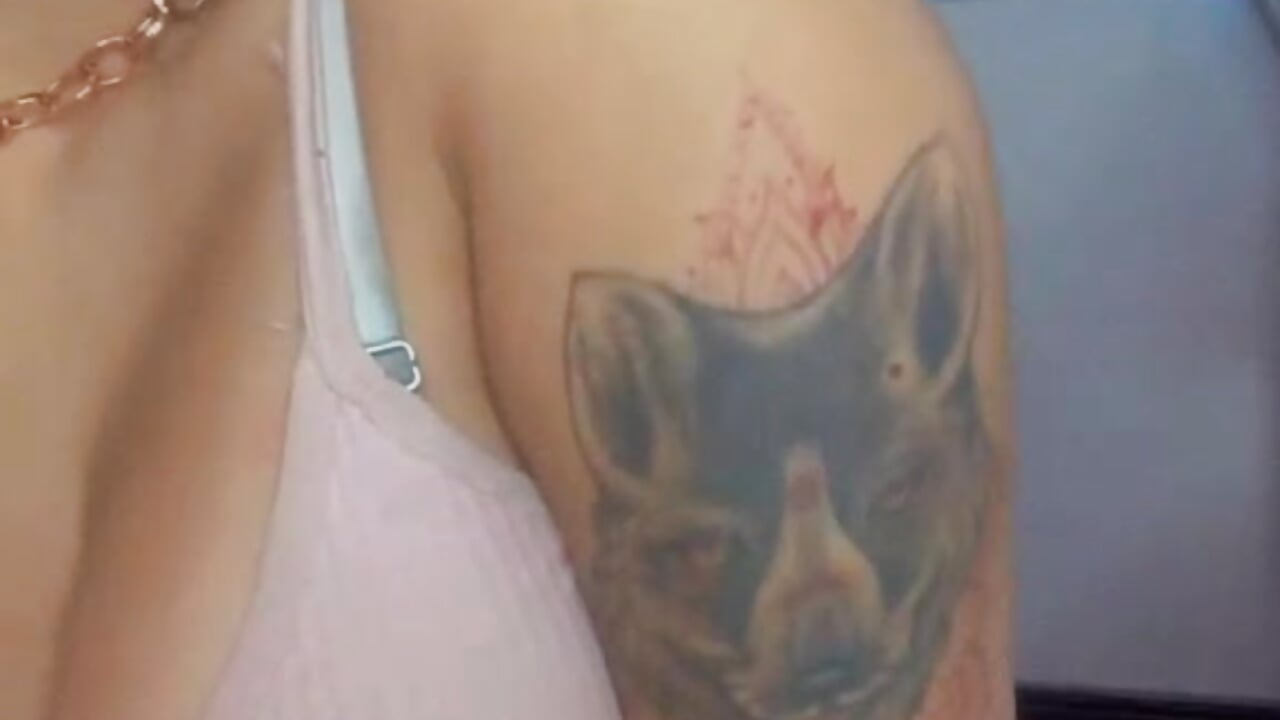 Body tatto - video by playfulmelons cam model