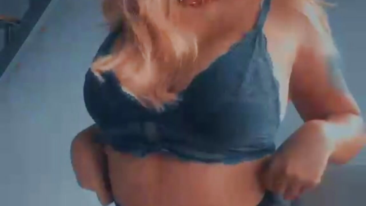 💕💕 - video by playfulmelons cam model