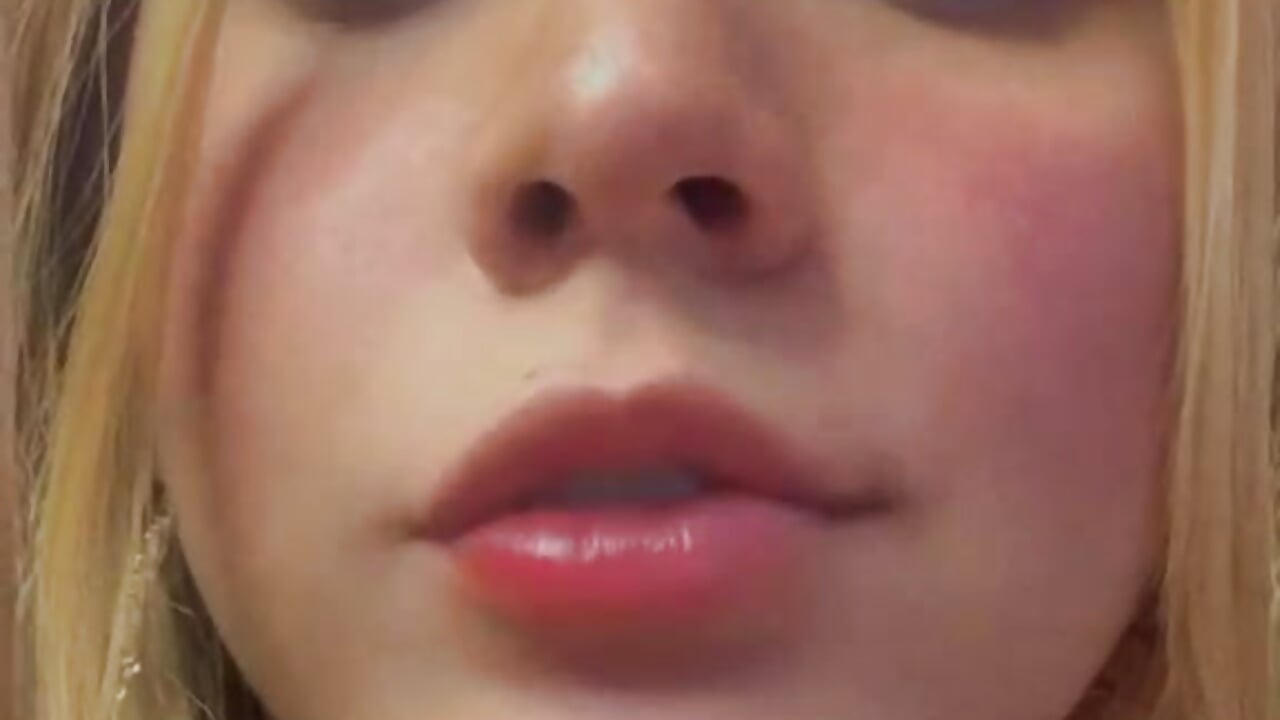 🫨opps haha - video by playfulmelons cam model