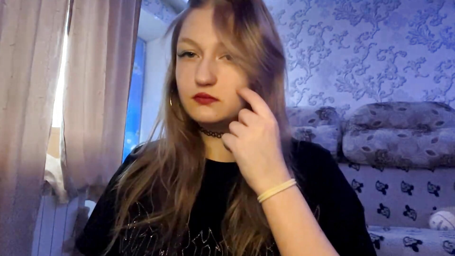 kiss - βίντεο μοντέλου SilenttTide