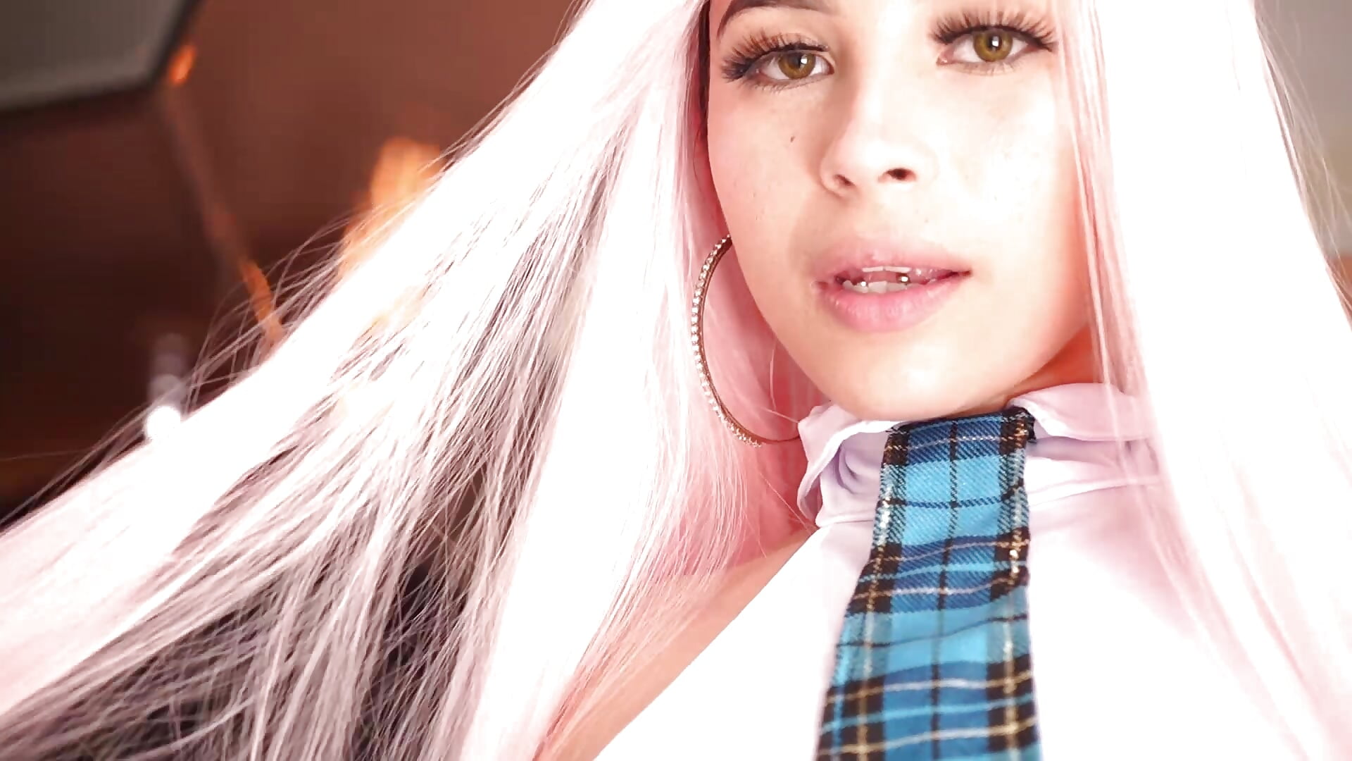 do you wanna play with me ?? - video by Delphine_doll cam model