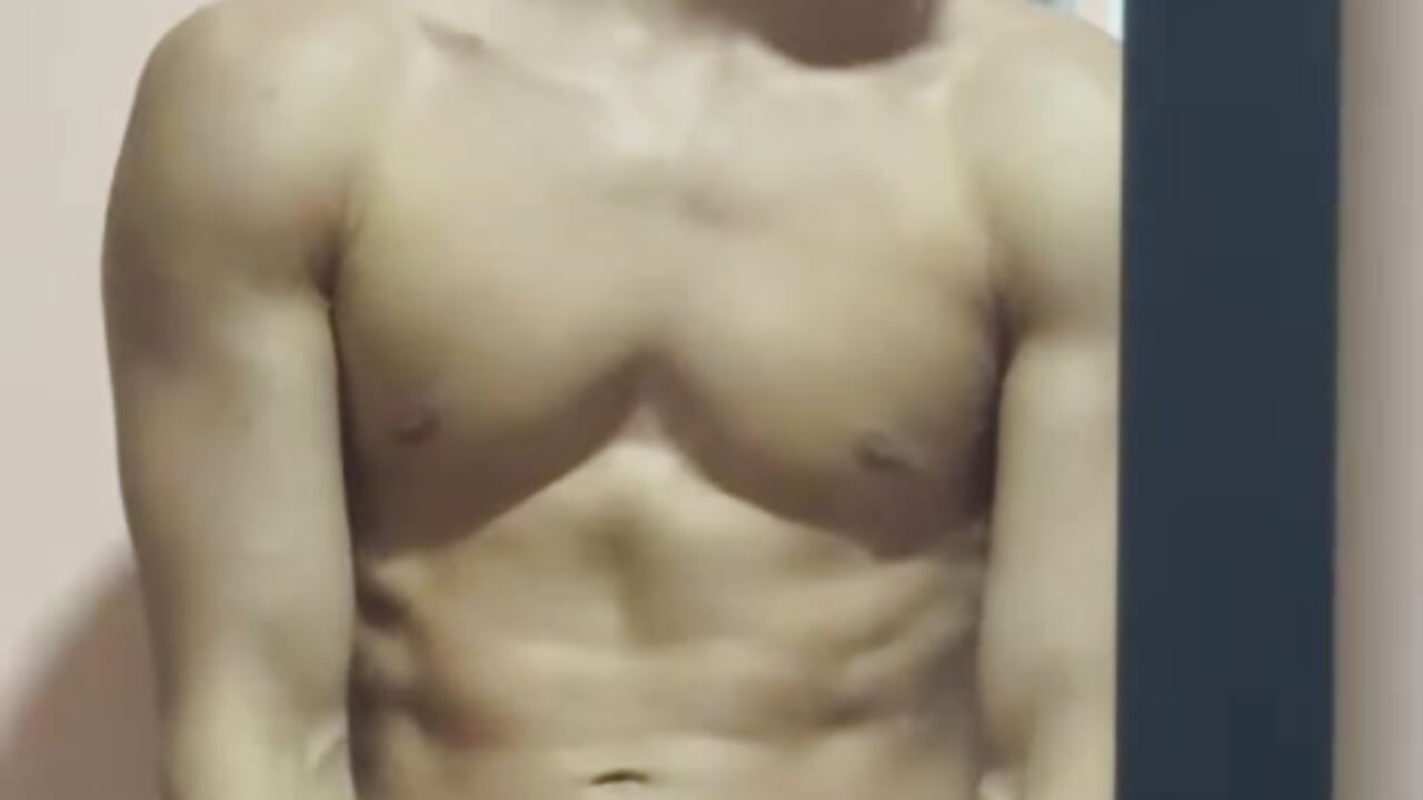 Sexy boy showing his body!! - video av Myke_sexy cam-modell