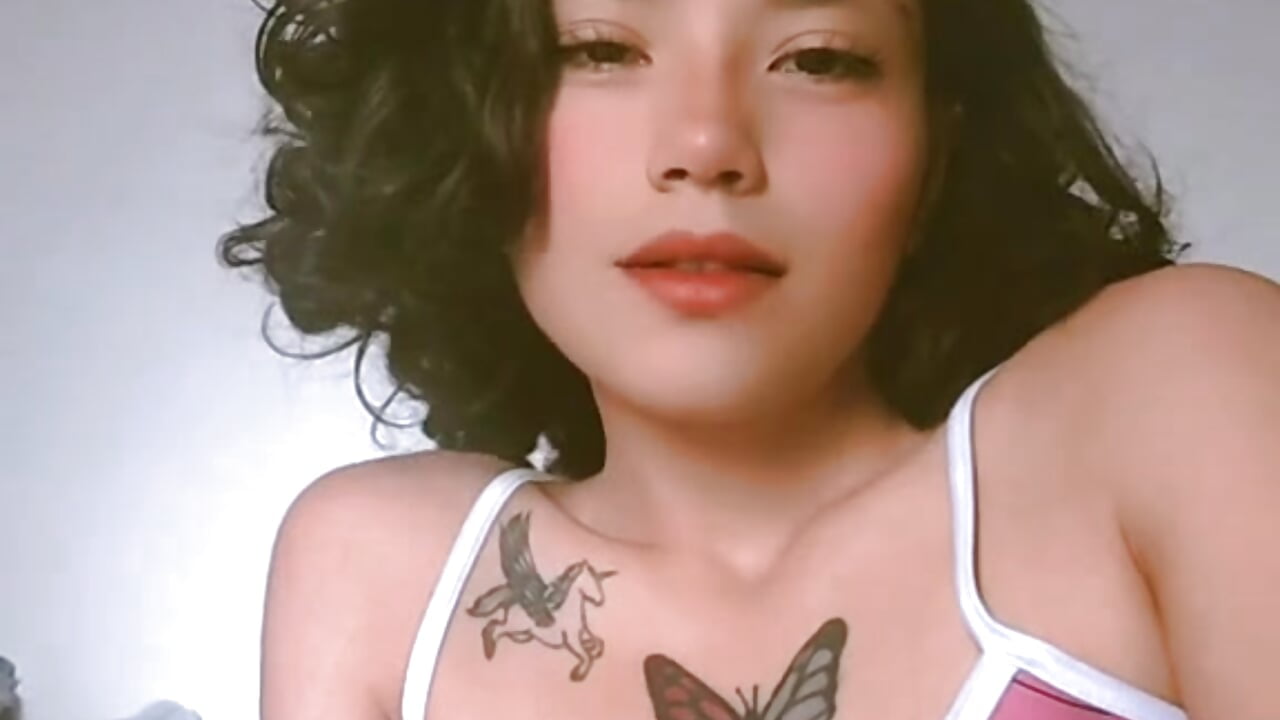 fumamdo  🚬 - clip cu Malika_x_noor model videochat