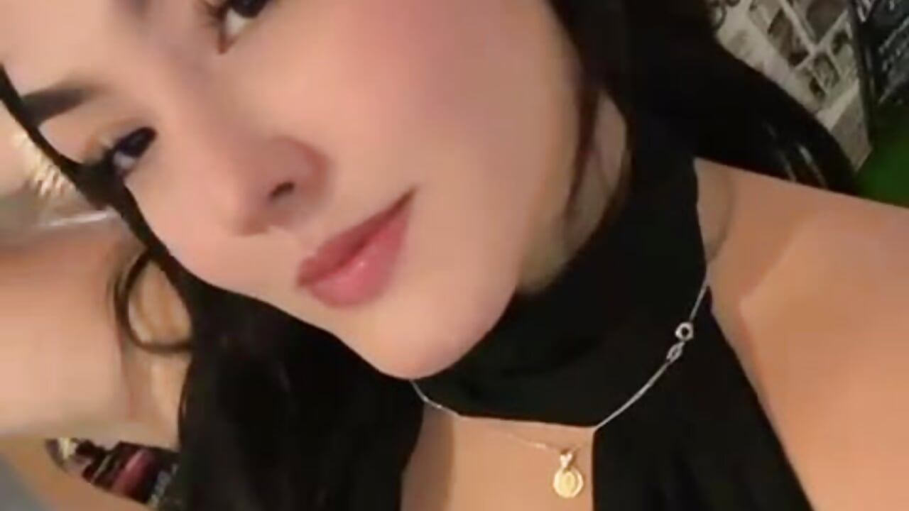 profile-intro-video-1775074370 - відео від вебкаммоделі miarossx25