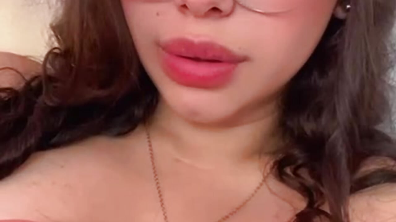 it's me – видео вебкам-модели DaphneValucci