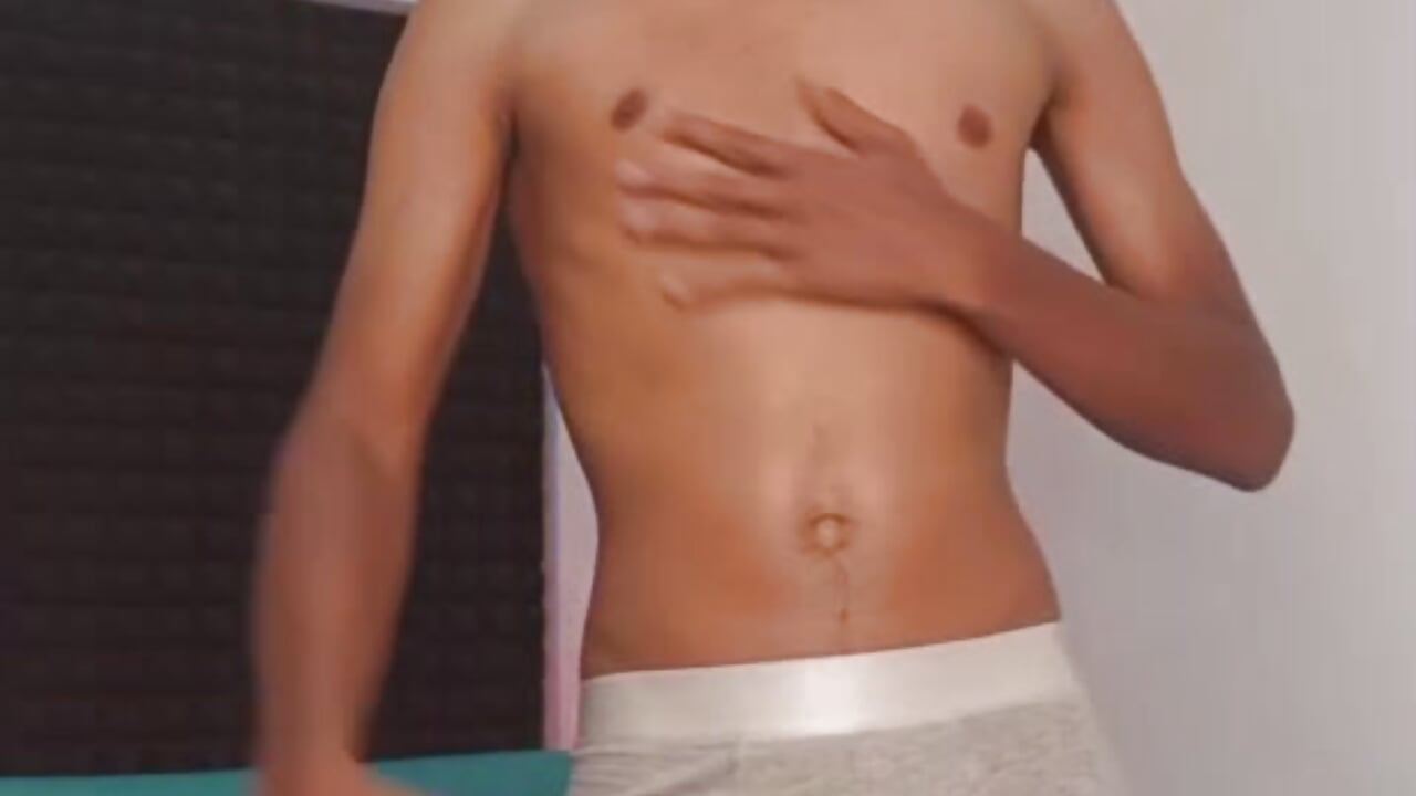 come and discover my sexy body, I'm ready to play - Vídeo de twink_angel01, modelo de vídeos