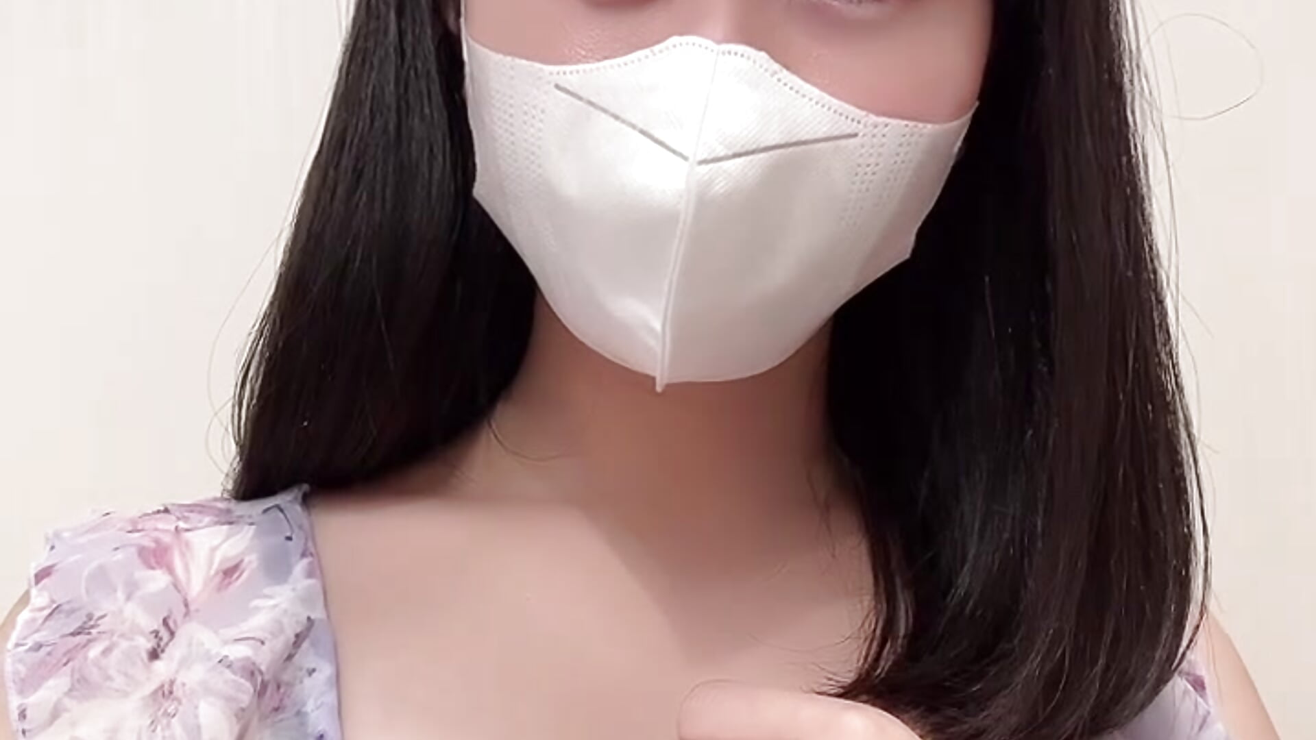 こんにちは😊 - video by sa__ra- cam model