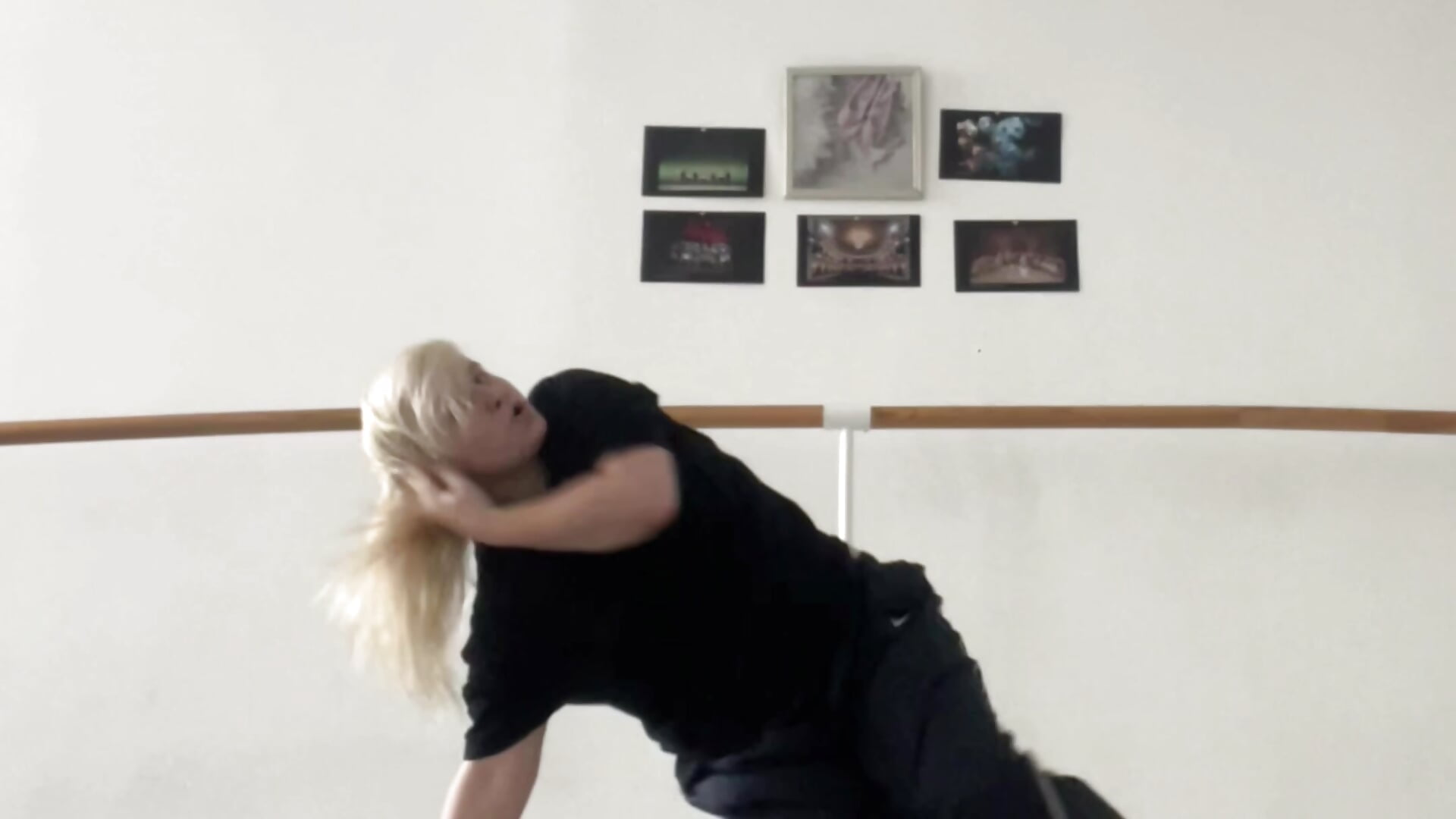 My choreo 😌 - video by Flora_StallSecrets cam model