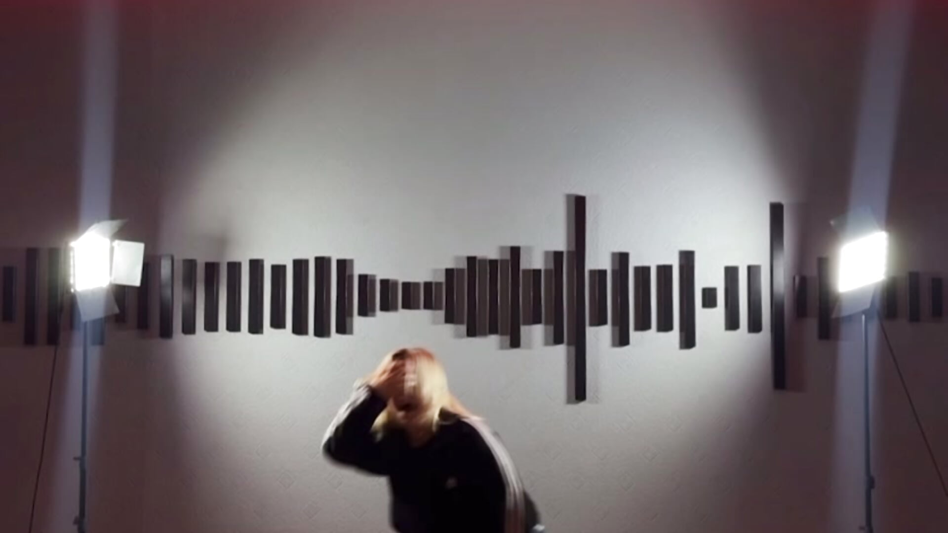 Crazy dance💃 - video by Flora_StallSecrets cam model