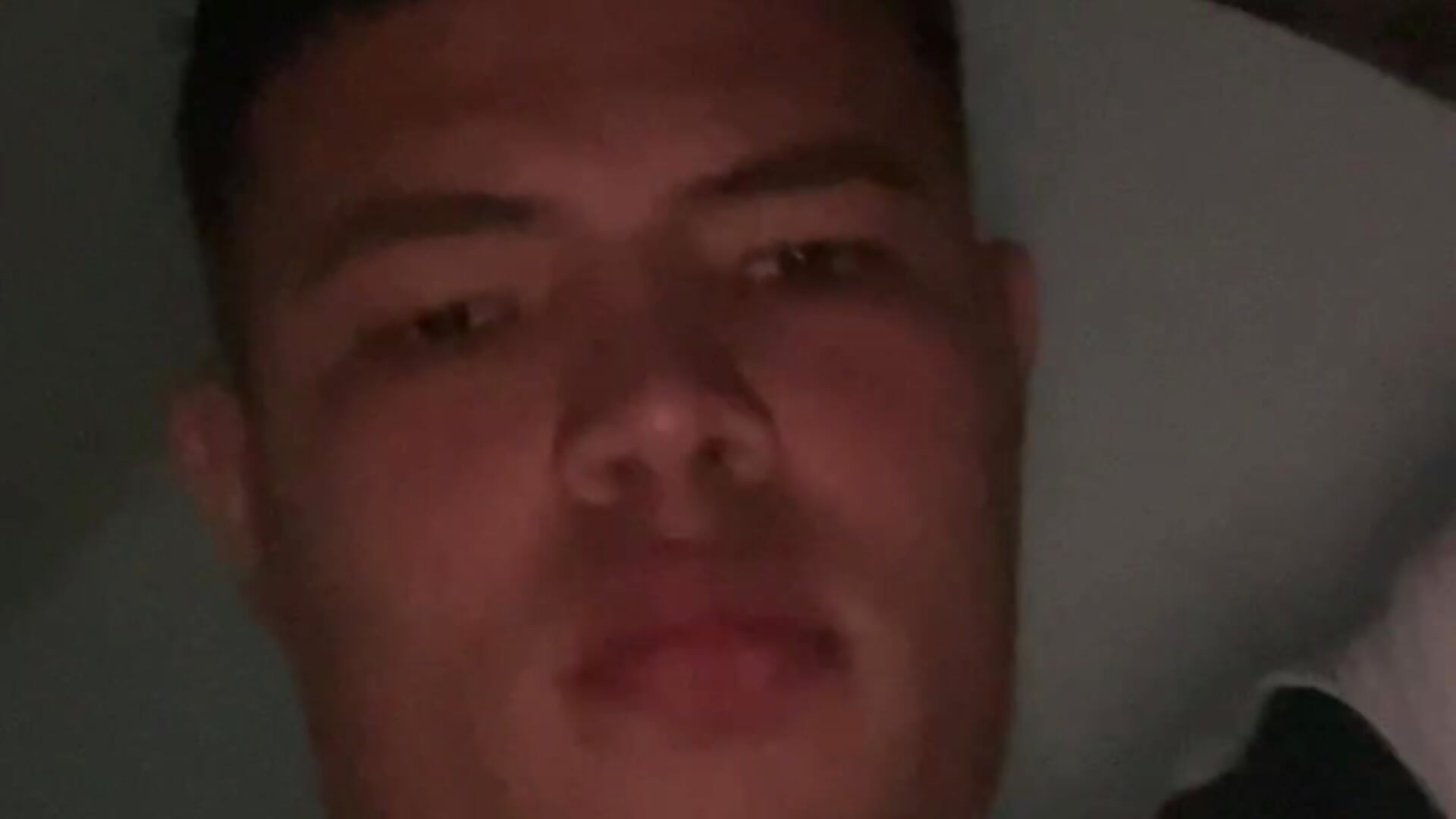 AA7BEB57-CF24-44BC-953F-DA9FA4CD9DD3 - Video von 111granluis Cam-Model