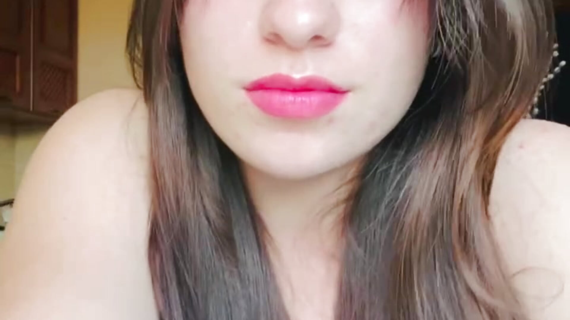 Flirty video - video SpringSummers kameramallilta