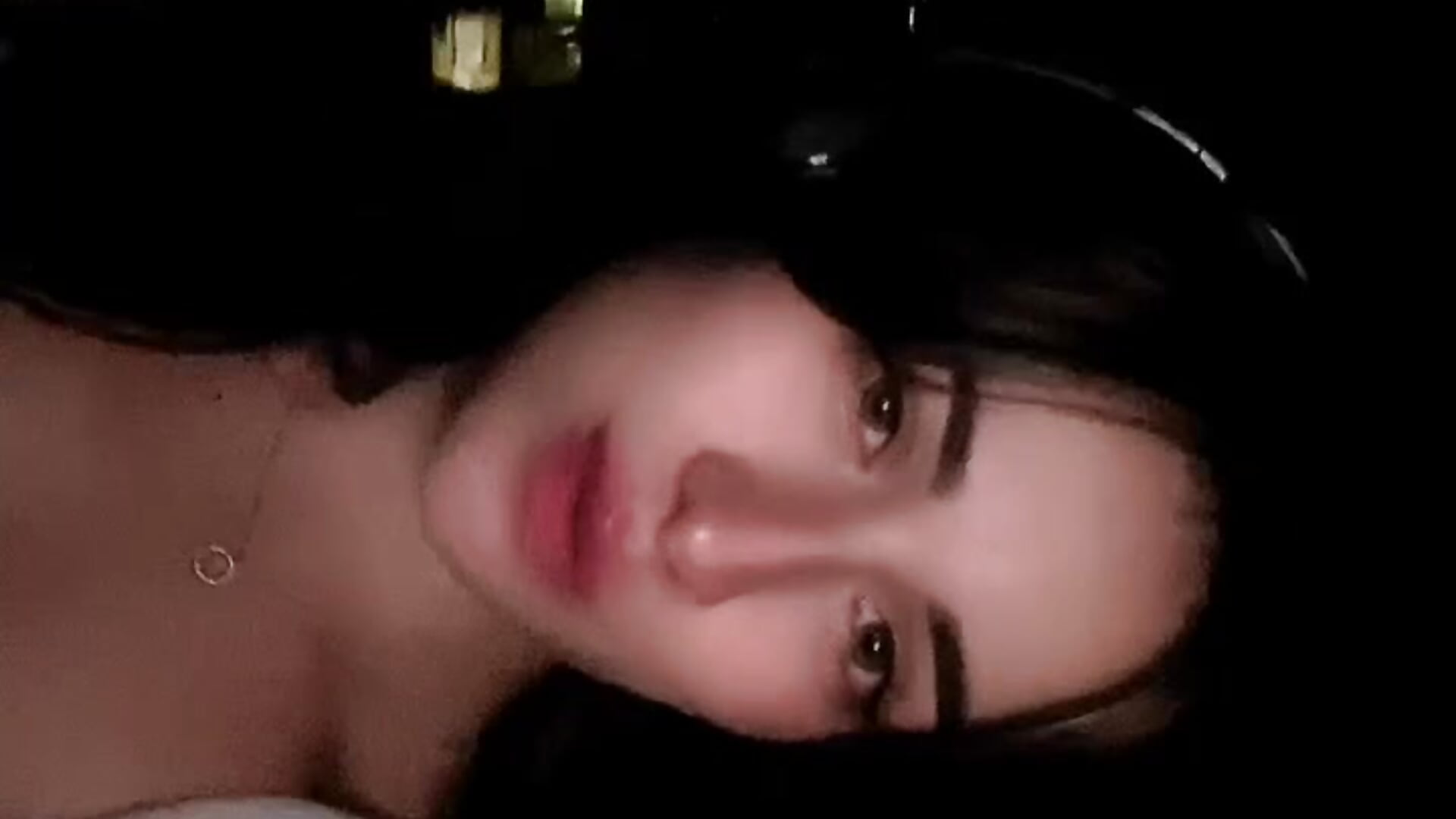 I'm very beautiful at night - відео від вебкаммоделі SpringSummers